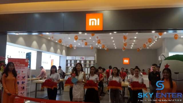 Cho Thuê Thiết Bị Khai Trương Chuỗi Showroom Điện Thoại Xiaomi